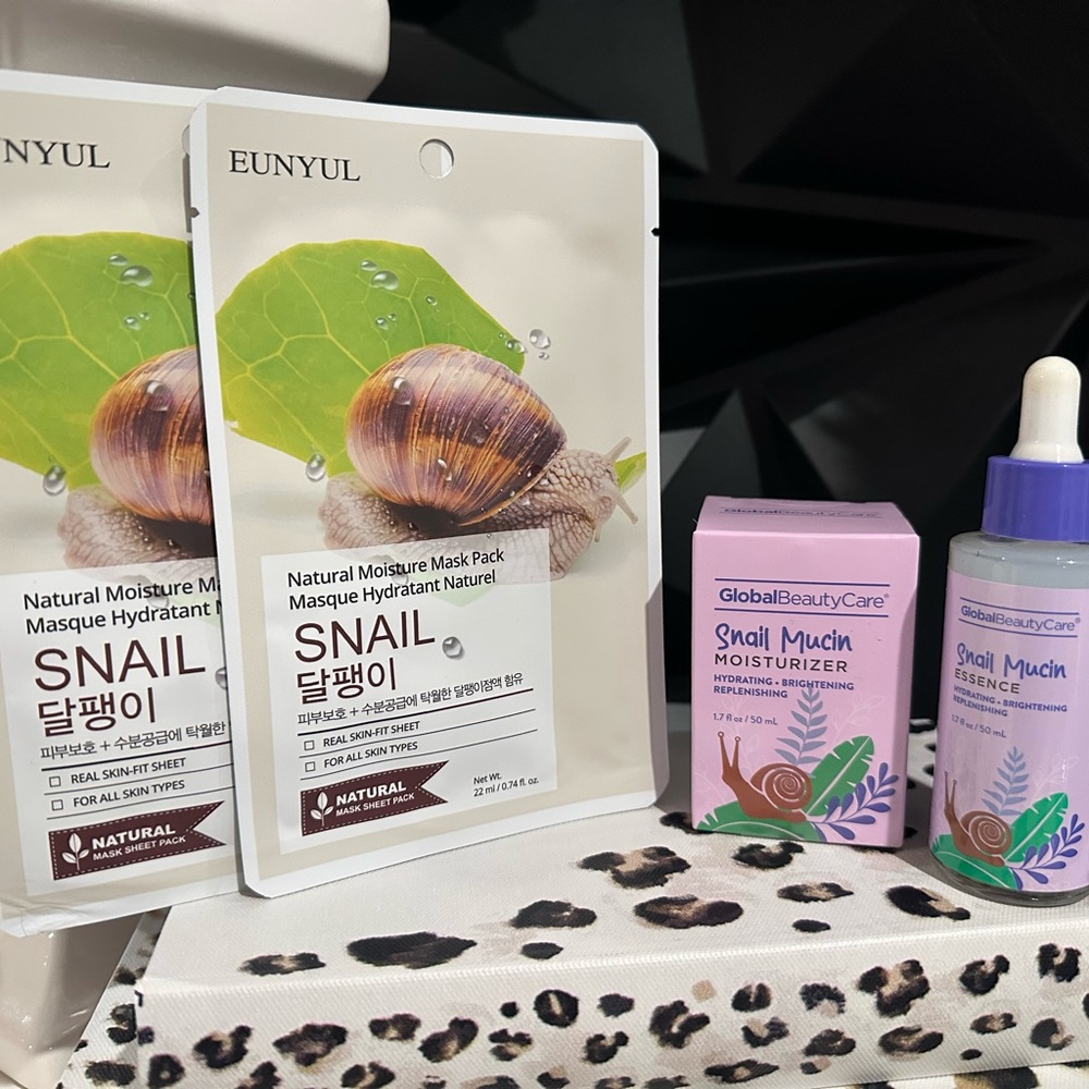 Eunyul Snail Moisture Mask Pack - Natural Hydration